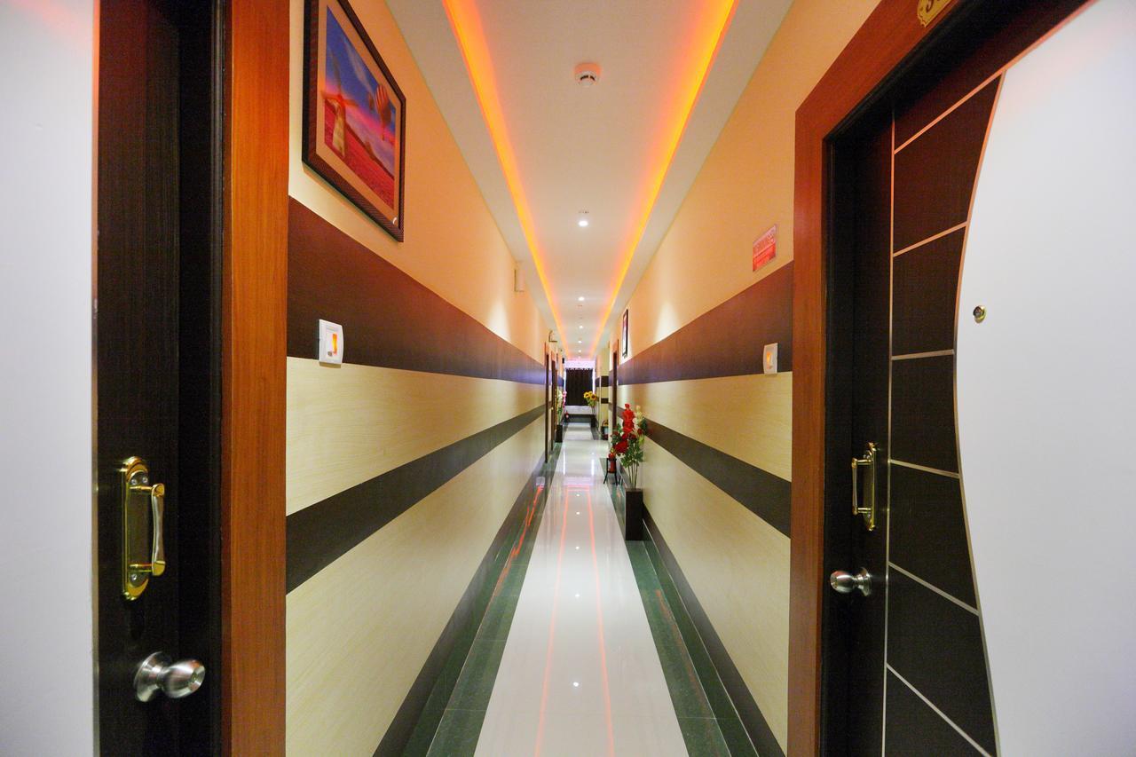 Bed and Breakfast Royal Grand Tambaram Exterior foto