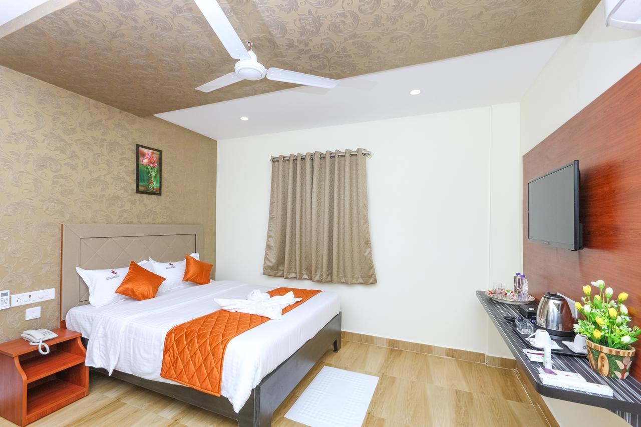 Bed and Breakfast Royal Grand Tambaram Exterior foto