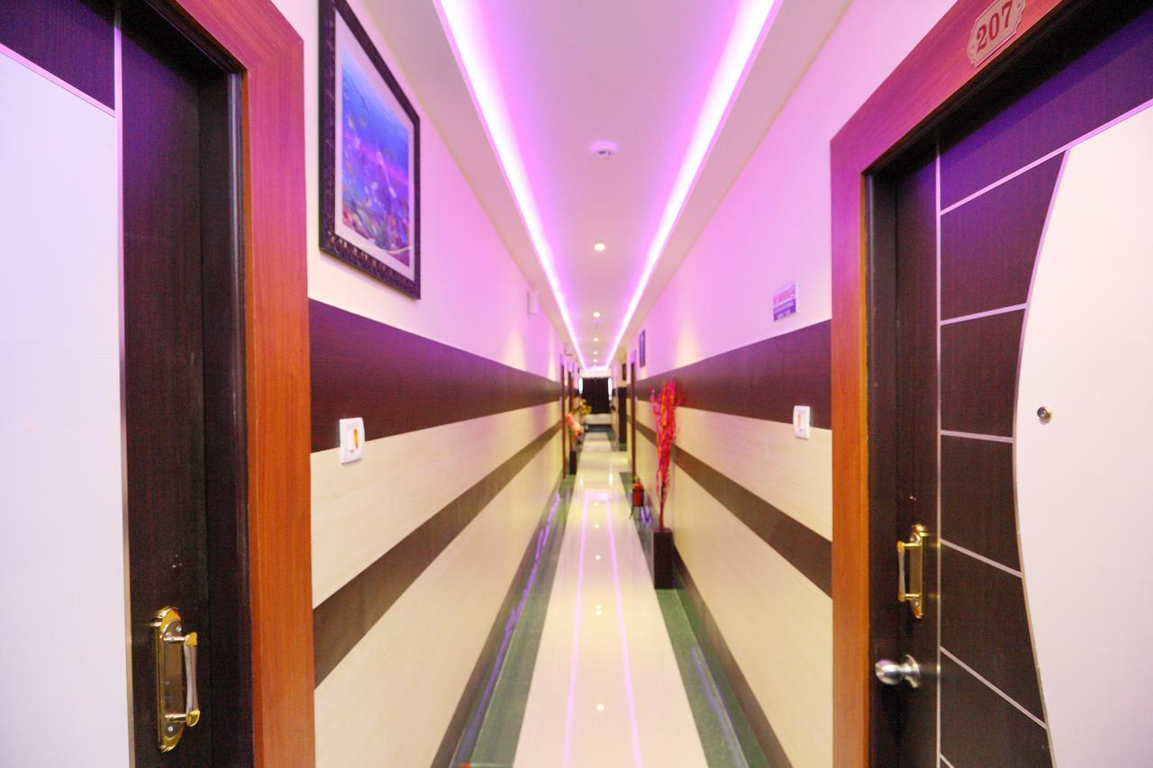 Bed and Breakfast Royal Grand Tambaram Exterior foto