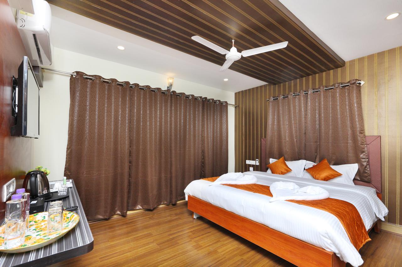 Bed and Breakfast Royal Grand Tambaram Exterior foto